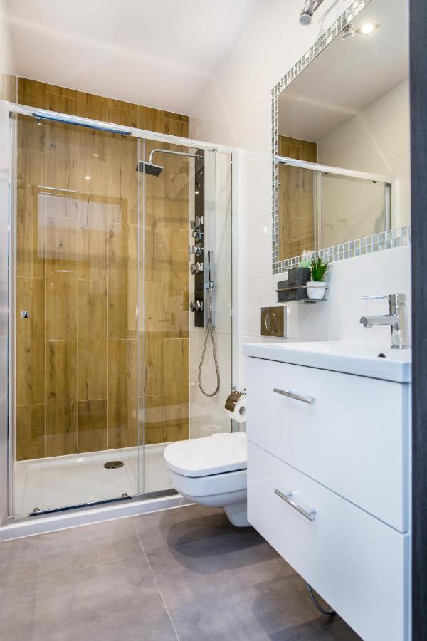 Tribeca City Center Apartments Красков Екстериор снимка
