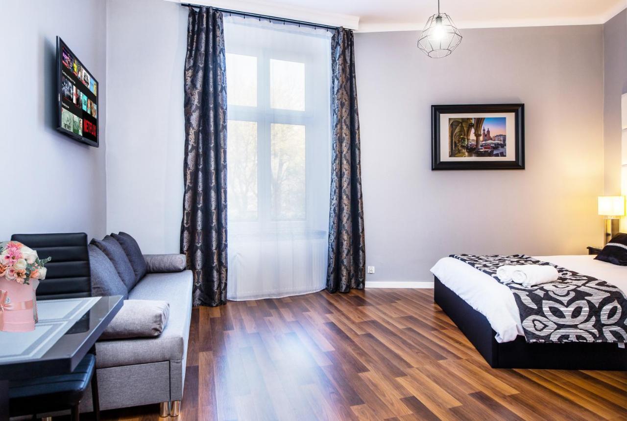 Tribeca City Center Apartments Красков Екстериор снимка